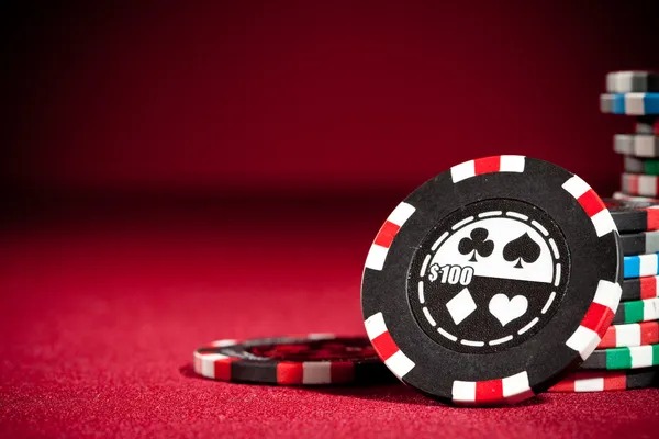 bom toto platform interface showing sportsbook, live tables, and slot games
